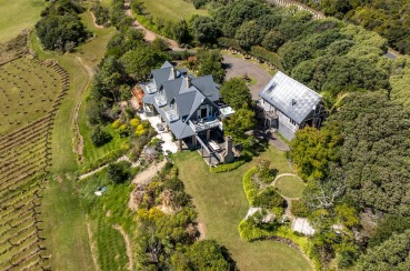 Puriri Valley | Waiheke.co.nz